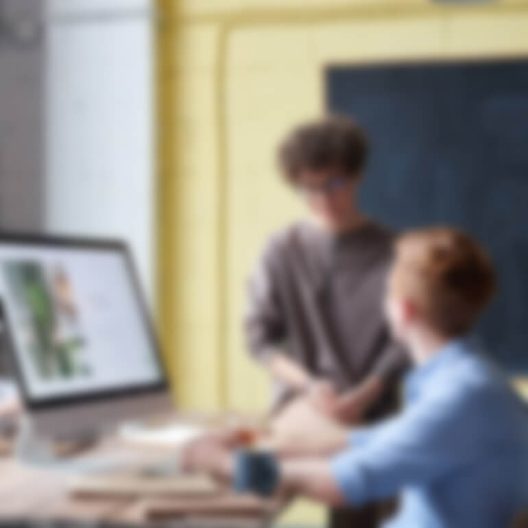 Integrazione AI nei processi aziendali con analisi tecnica